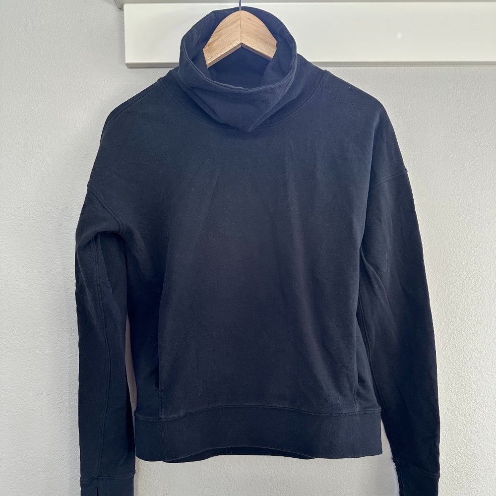 Lululemon sweater